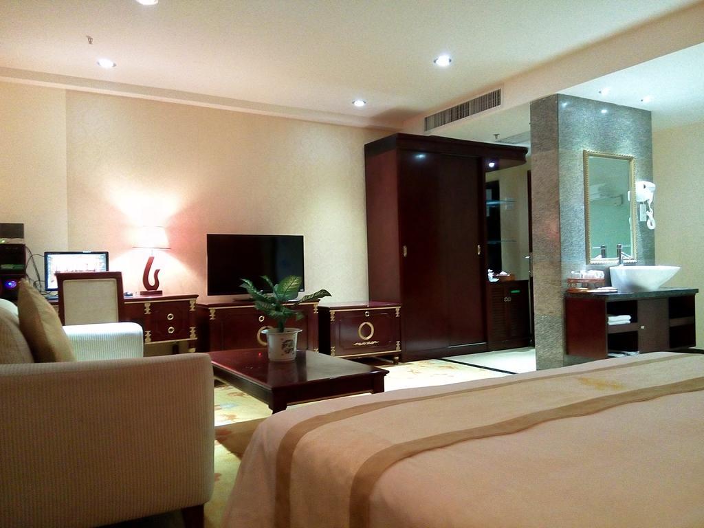 Guangzhou Li Gang Hotel Гуанджоу Стая снимка